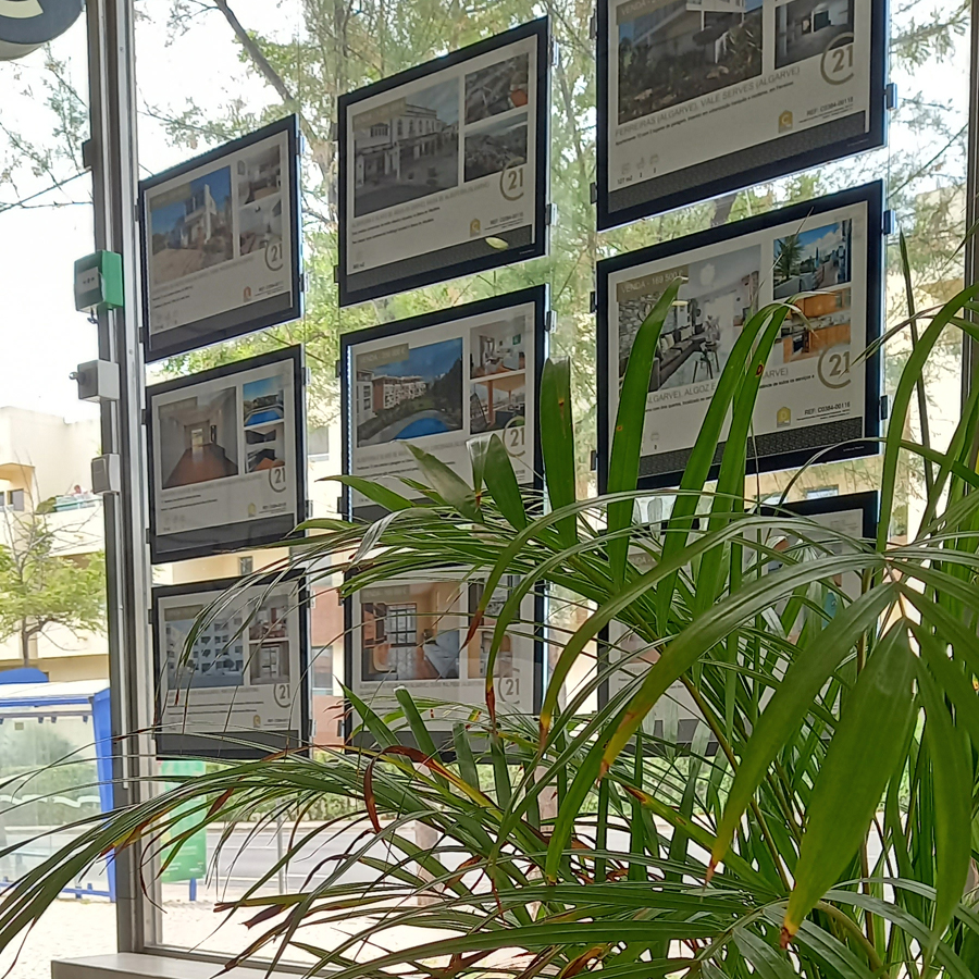 Loja C21 Olhos de Água